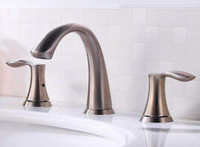 Load image into Gallery viewer, B207 - Bath Faucet - Brushed Nickel